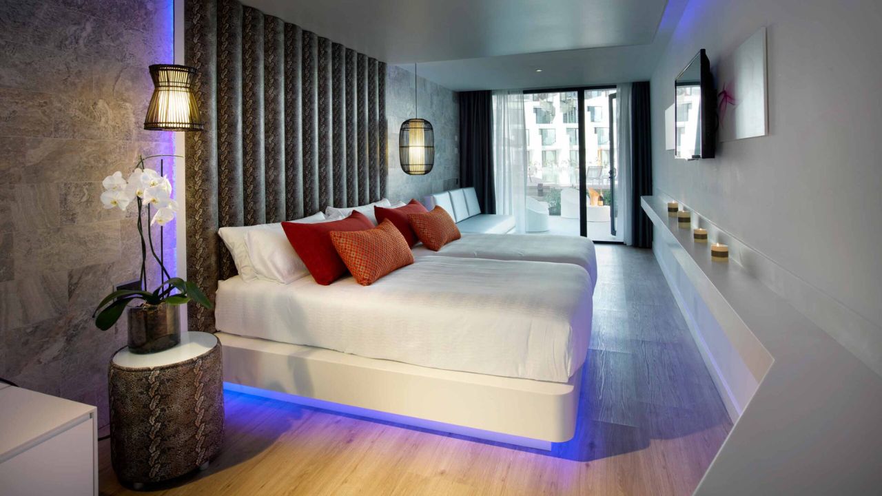 Diseño de interiorismo Hotel Hard Rock Ibiza - Mobiliario Beltá Frajumar
