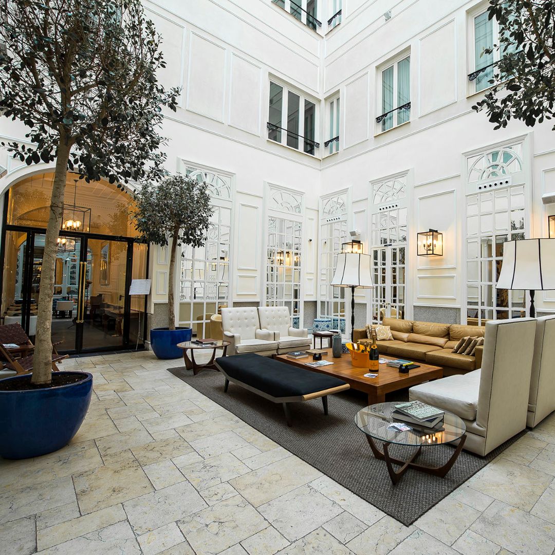 Diseño interiores Hotel Boutique Only You Madrid - Mobiliario Belta Frajumar - Destacada
