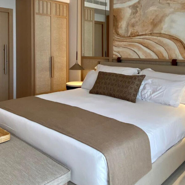 Lit CORA pour Hôtel - Mobilier d'Hôtellerie Contract Belta Frajumar